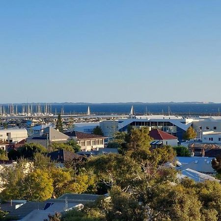 Sky High On Arundel - Central Fremantle Apartment Exteriér fotografie