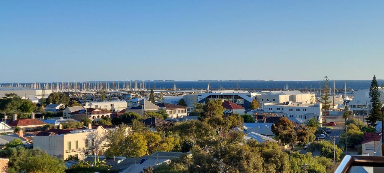 Sky High On Arundel - Central Fremantle Apartment Exteriér fotografie